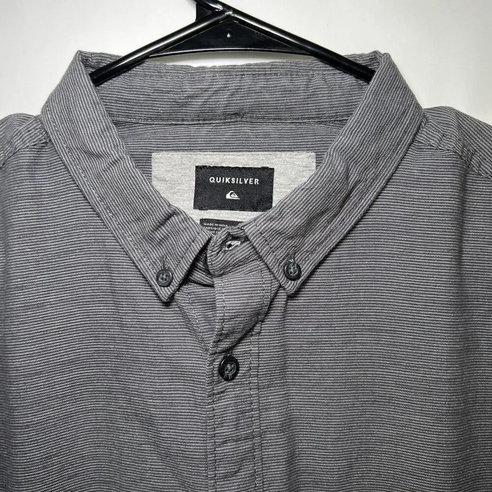 Quiksilver Modern Fit Button Down Shirt Mens Size M Medium Gray Long Sleeve EUC